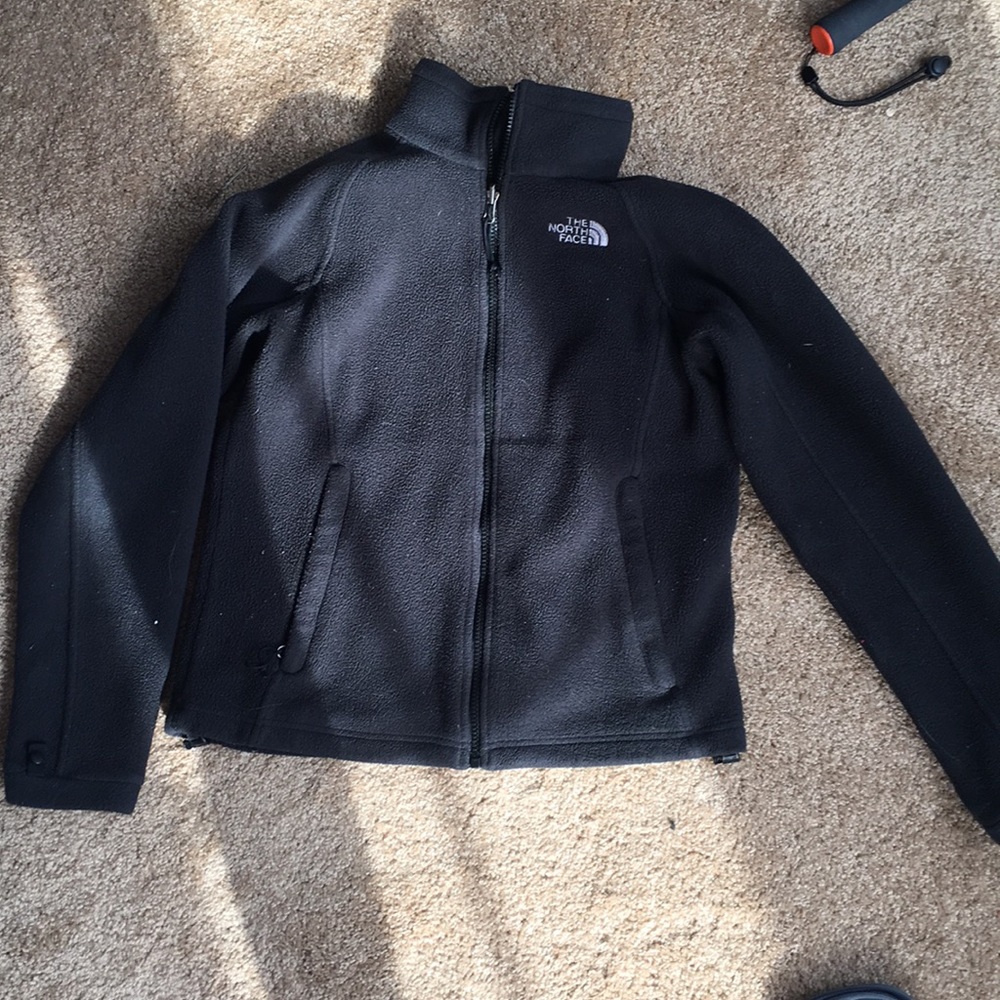 Small North face sweater